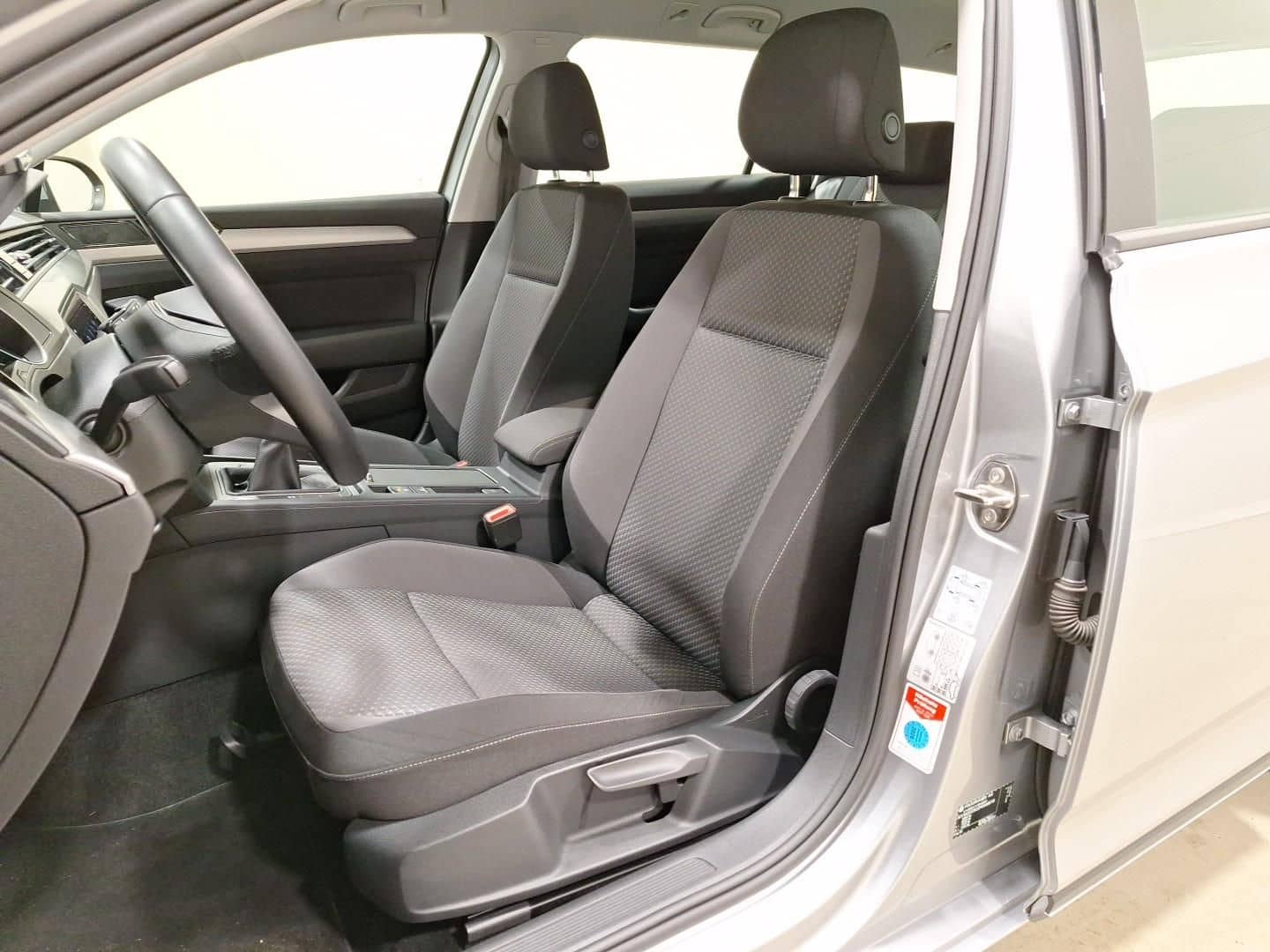 Volkswagen Passat Variant 1.5 TSI Conceptline LED|Navi|RFK foto 19