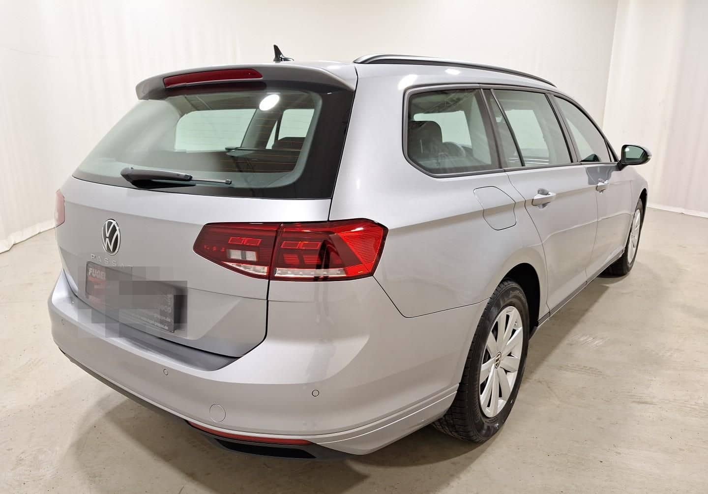 Volkswagen Passat Variant 1.5 TSI Conceptline LED|Navi|RFK foto 6