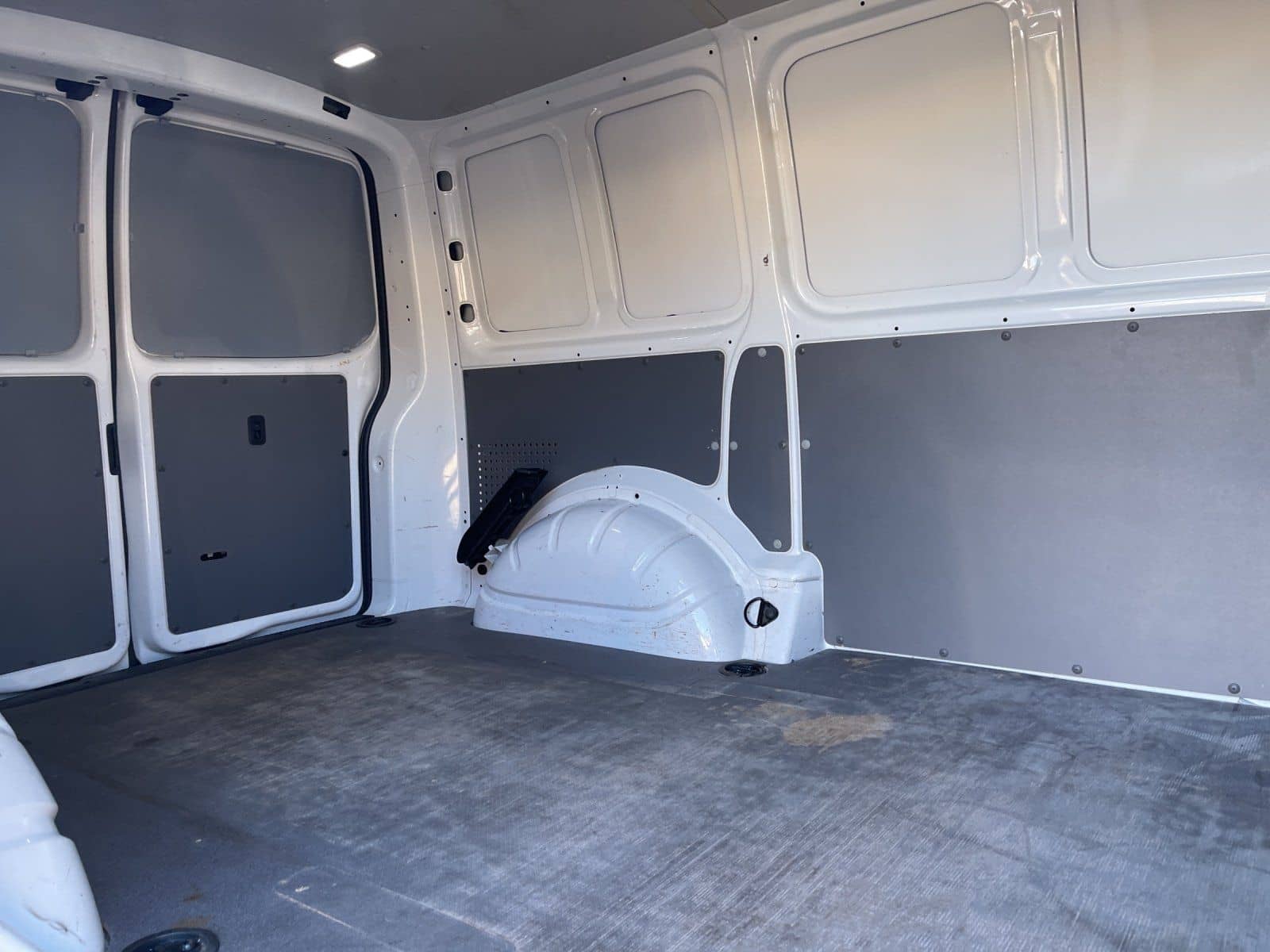 Volkswagen T6.1 Transporter 2.0 TDI Kasten FWD EcoProfi PDC foto 15