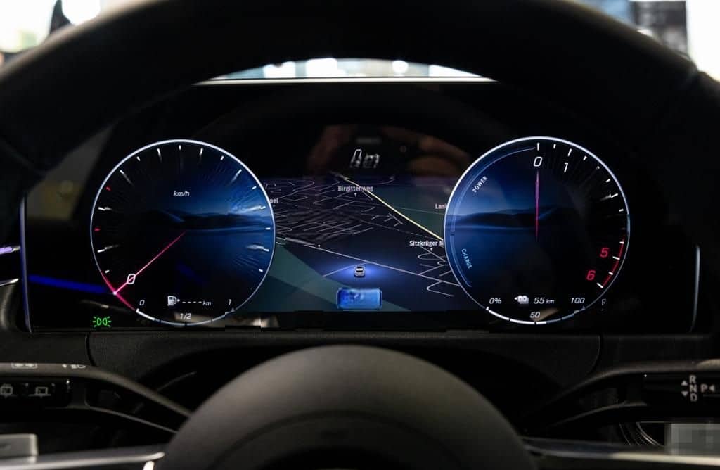 Mercedes-Benz E 300 de T-Modell mit EQ Hybrid Technologie AMG foto 10