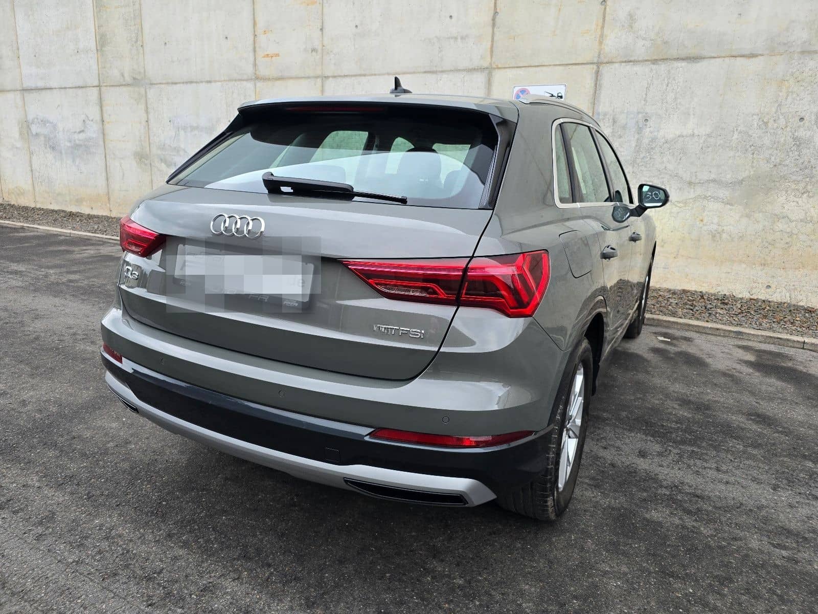 Audi Q3 35 TFSI advanced Sport foto 16