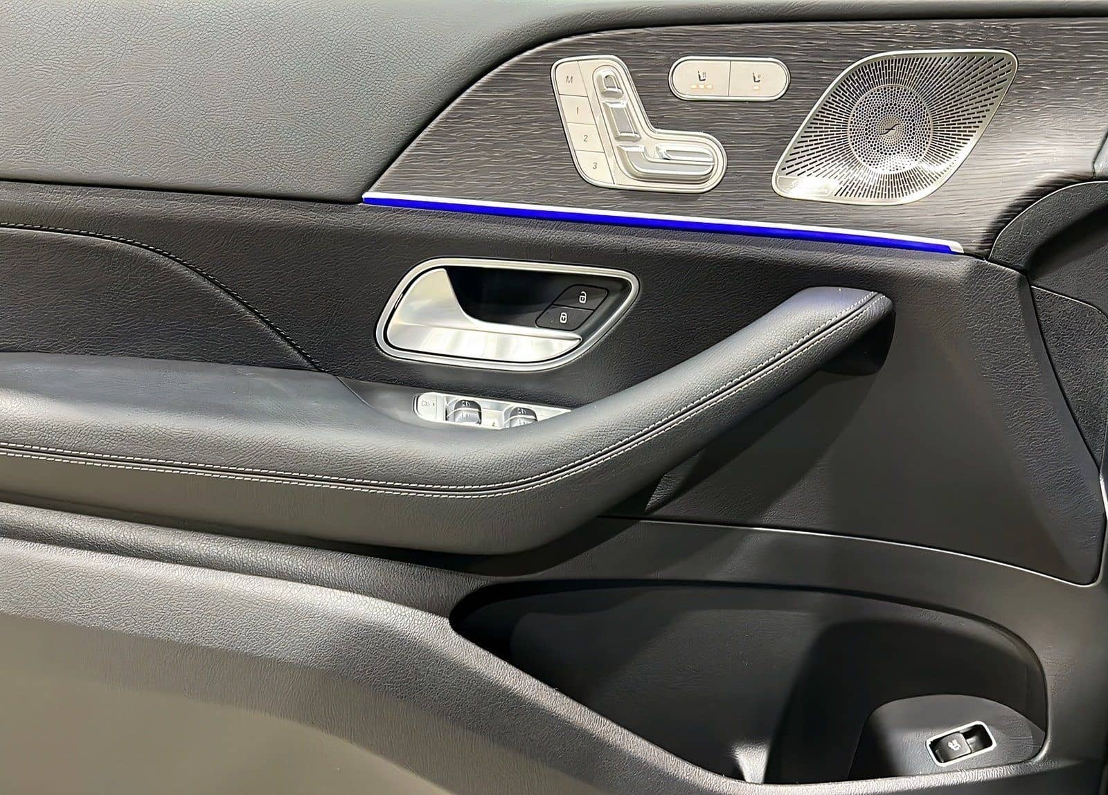 Mercedes-Benz GLE 450d 4M AMG+DIST+Burm+Pano+Ambi+TotW+AHK+360 foto 12