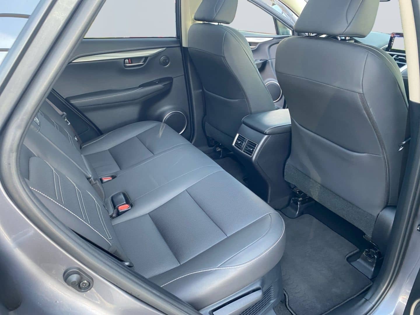 Lexus NX 300h E-FOUR Business Edition *LED*Pano*CAM*SH foto 20