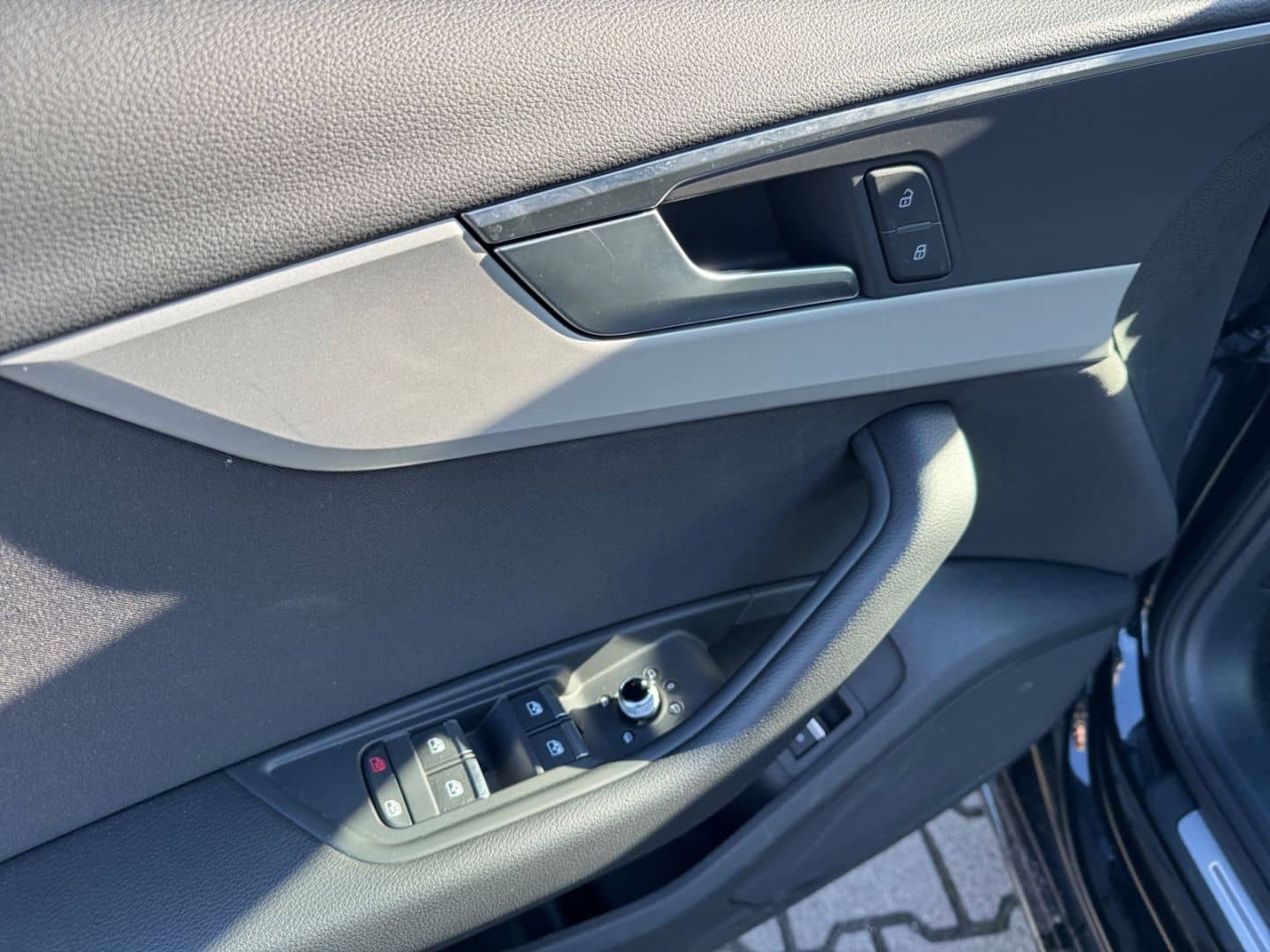 Audi A4 Avant 35 TDI S tro S line *LED*AHK*CAM*Virtua foto 23