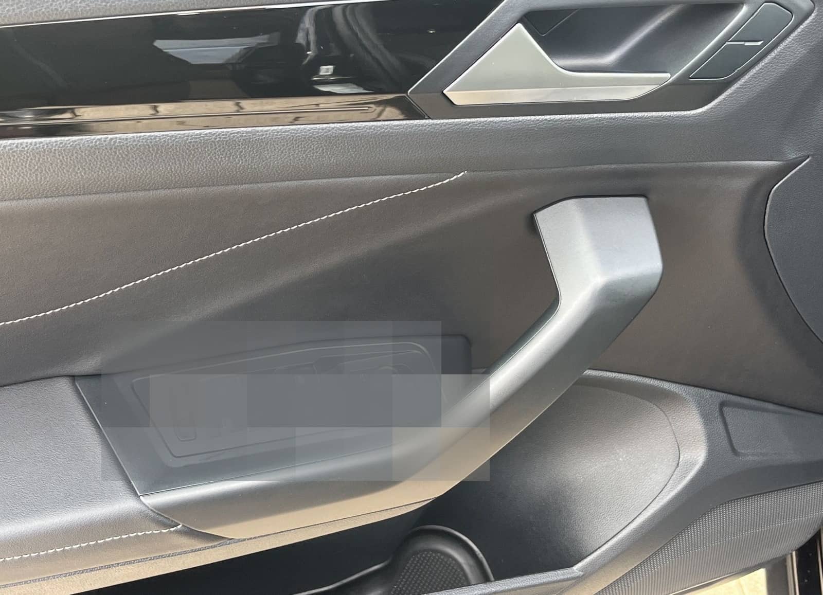 Volkswagen T-Roc 1.0 TSI R-LINE GARANTIE 02.2028 NAVI LED+ foto 8