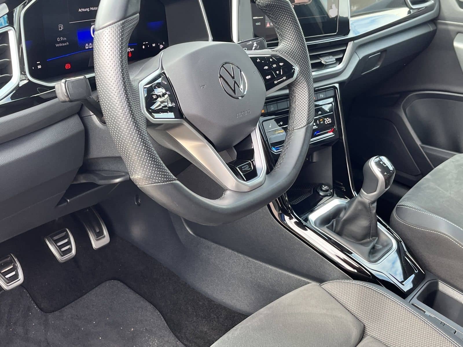 Volkswagen T-Roc 1.0 TSI R-LINE GARANTIE 02.2028 NAVI LED+ foto 9