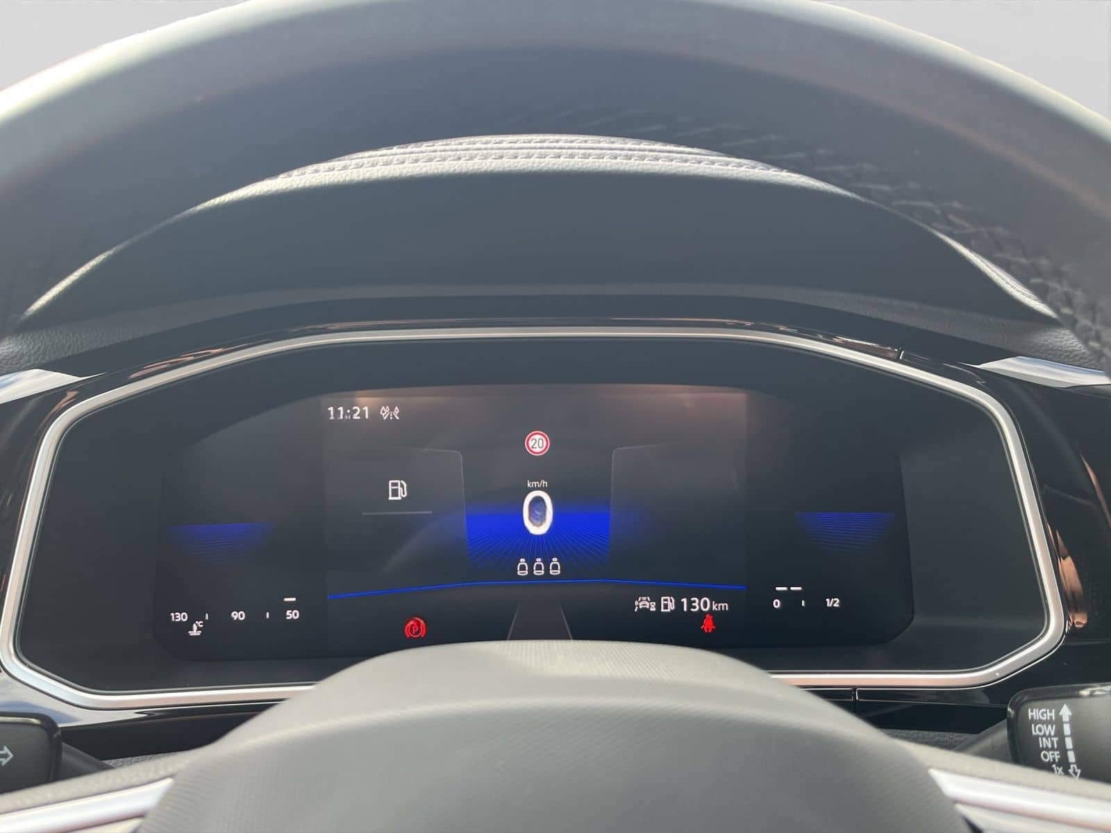 Volkswagen T-Roc 1.0 TSI R-LINE GARANTIE 02.2028 NAVI LED+ foto 10