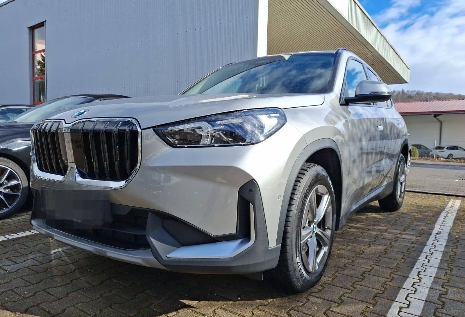 BMW X1 sDrive20i Steptronic AHK Komfortzugang foto 13