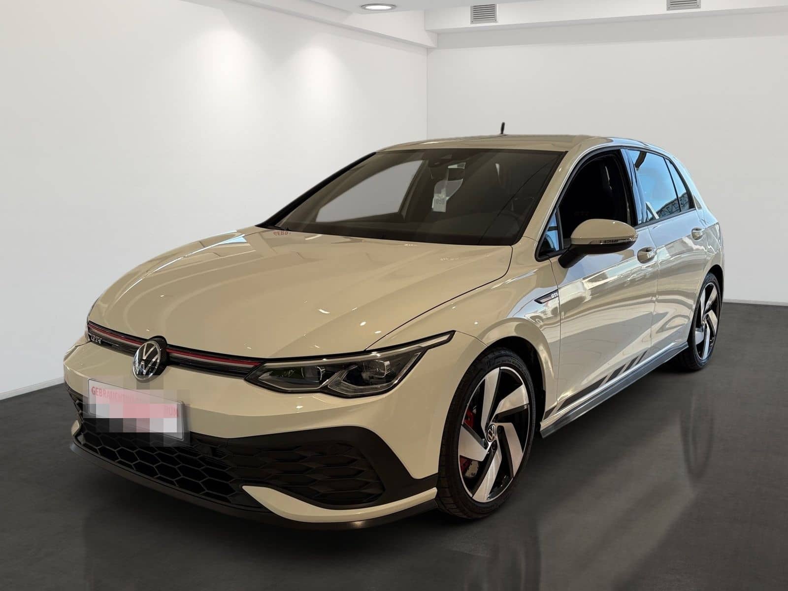 Volkswagen Golf VIII 2.0 TSI GTI Clubsport *LED*KLIMA*BLUET foto 2