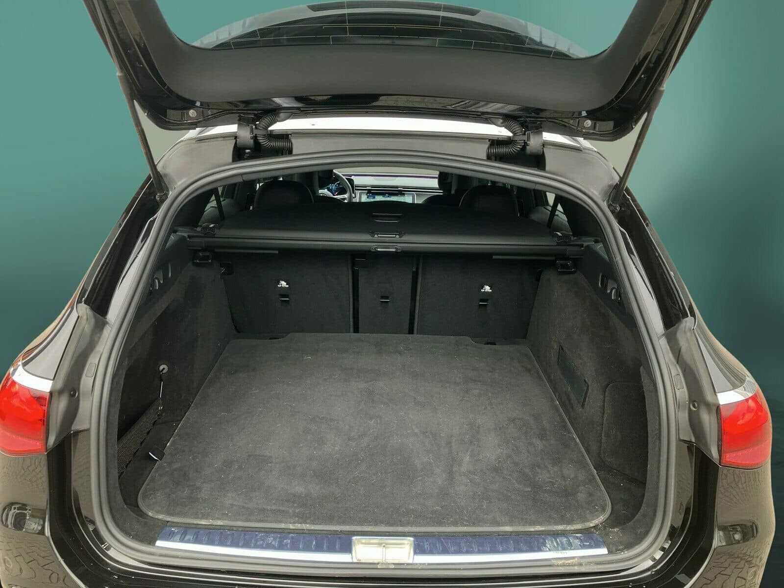 Mercedes-Benz E 450 d 4M T AMG+NIGHT+AHK+DISTRO+PANO+BURME+HUD foto 9