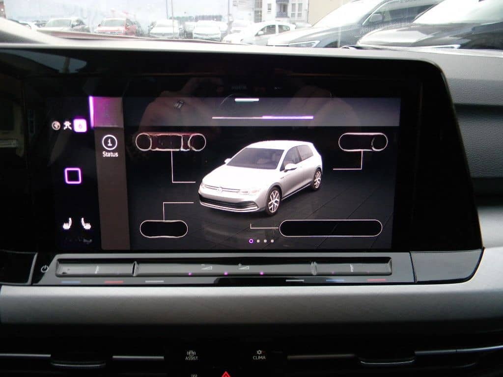 Volkswagen Golf VIII Lim. Life 1,5 TSI 6 GANG KAMERA foto 16