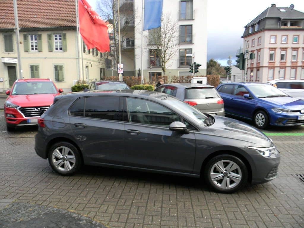 Volkswagen Golf VIII Lim. Life 1,5 TSI 6 GANG KAMERA foto 4