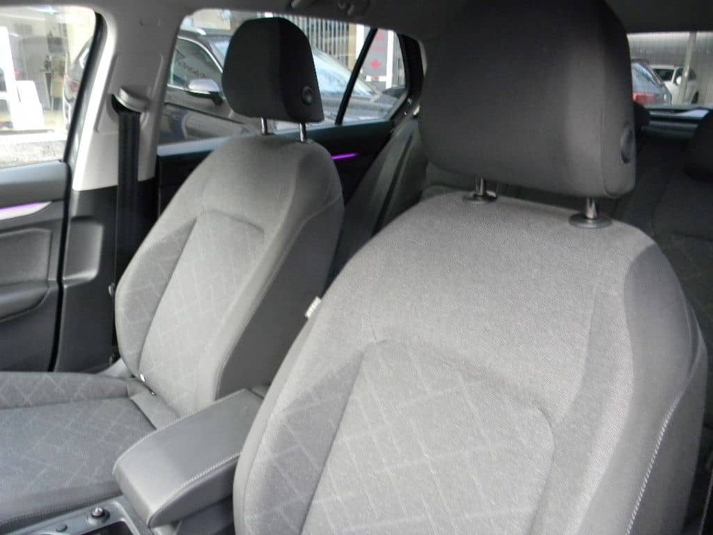 Volkswagen Golf VIII Lim. Life 1,5 TSI 6 GANG KAMERA foto 8