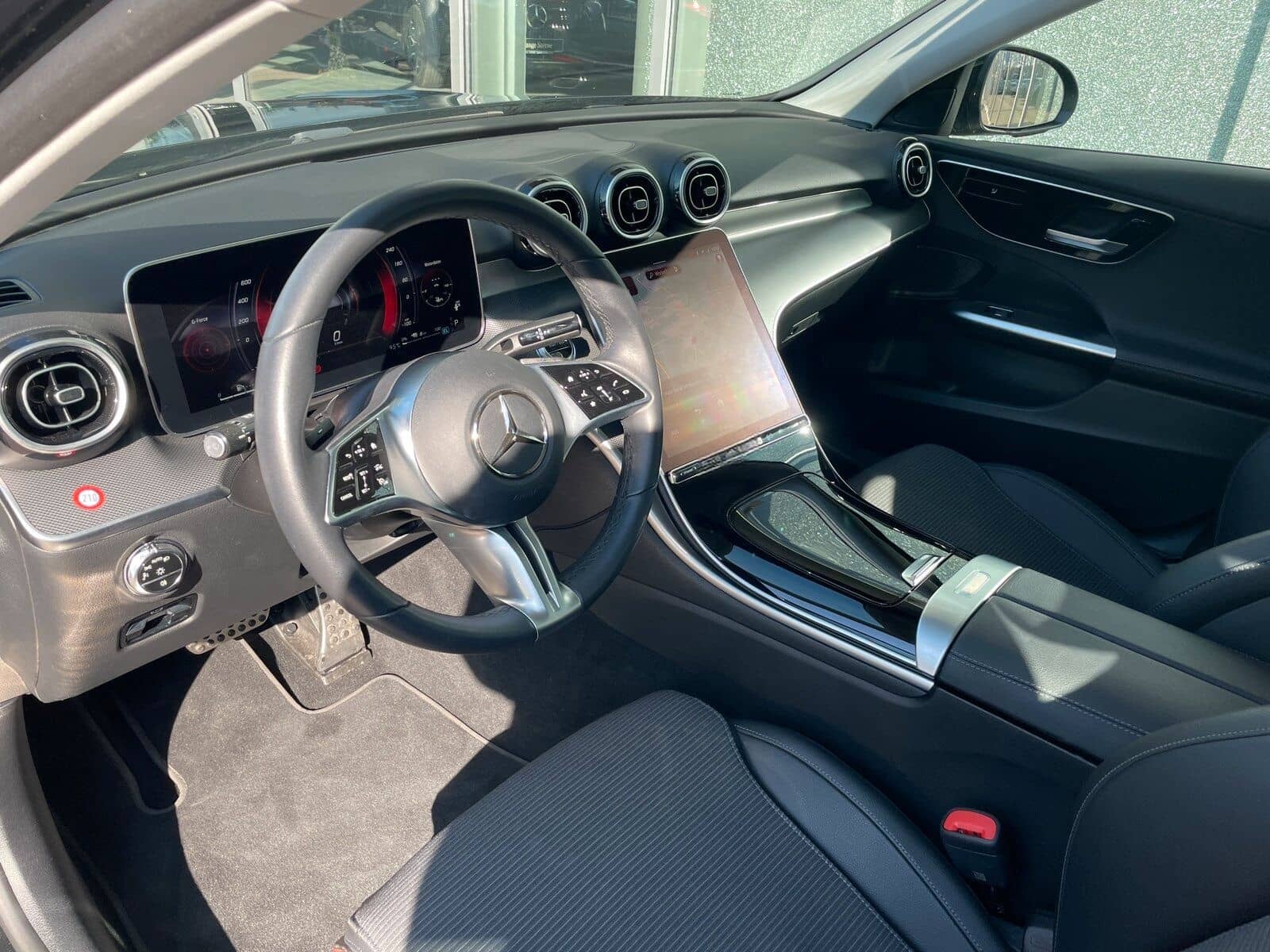 Mercedes-Benz C 300 e AVANTGARDE *KAMERA*AMBI*LED*DAB*CARPLAY foto 9