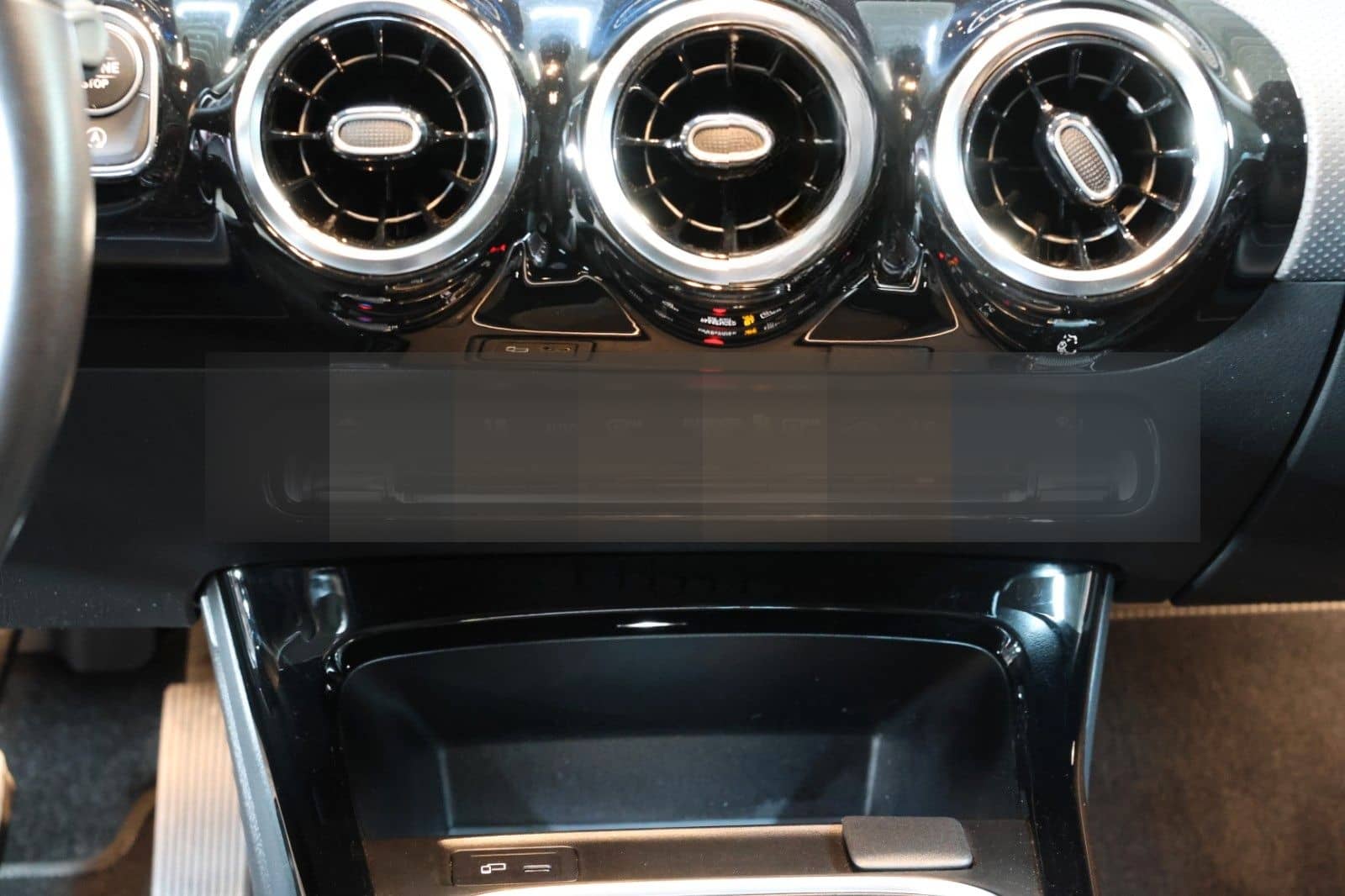 Mercedes-Benz CLA 200 d SHOOTING BRAKE *MB100*PANO*LED*LEDER* foto 21