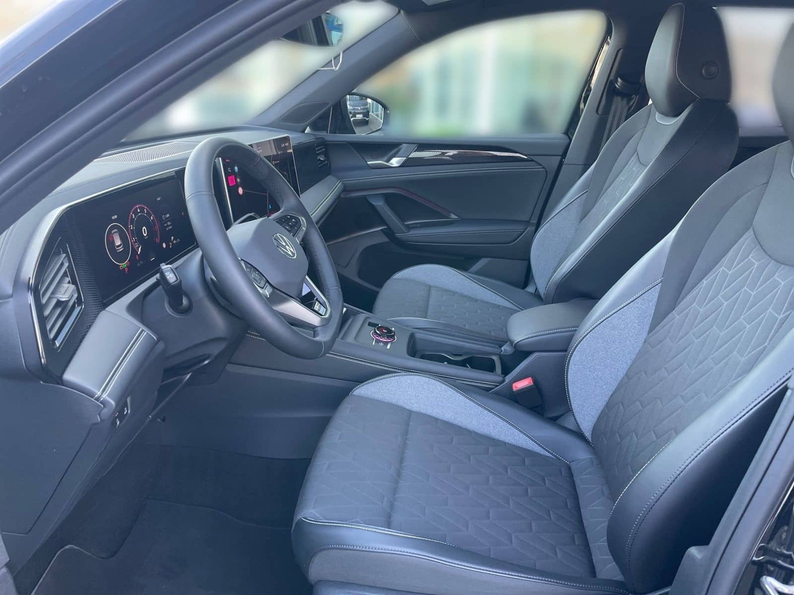 Volkswagen Tiguan 1.5 eTSI Goal MATRIX AZV ACC KAMERA ALARM foto 11