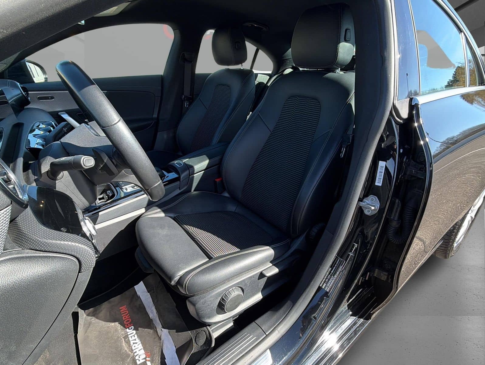 Mercedes-Benz CLA 200 Progessive Widescreen foto 7