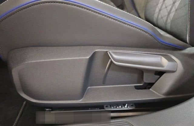 Volkswagen Golf VIII Variant 1.5eTSI DSG R-Line AHK IQ LED  foto 6