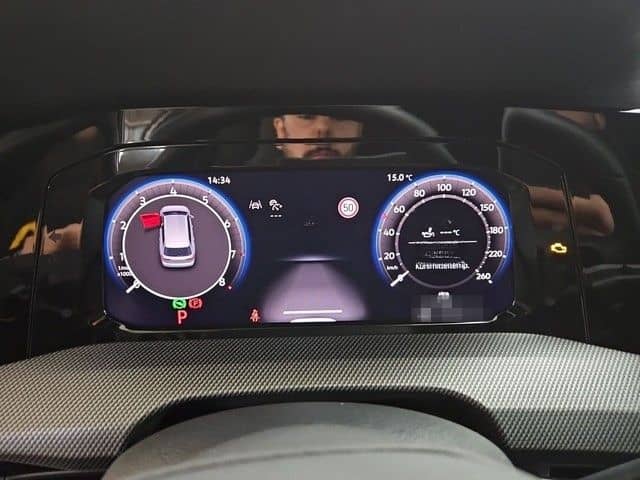 Volkswagen Golf VIII Variant 1.5eTSI DSG R-Line AHK IQ LED  foto 9