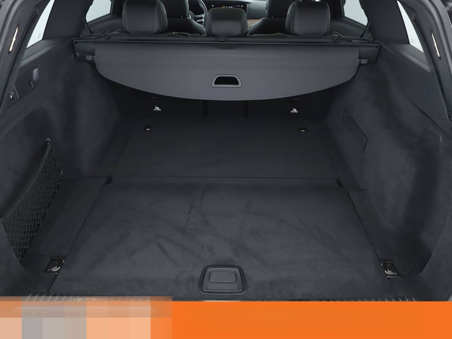 Mercedes-Benz E 220 d T 4Matic AMG Line Aut.*360*PANO foto 18