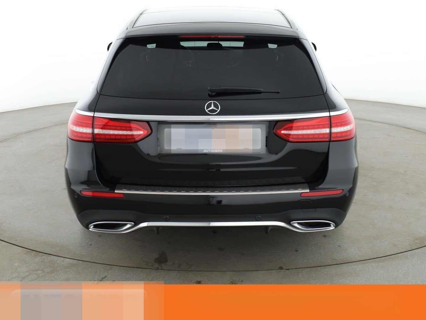 Mercedes-Benz E 220 d T 4Matic AMG Line Aut.*360*PANO foto 5