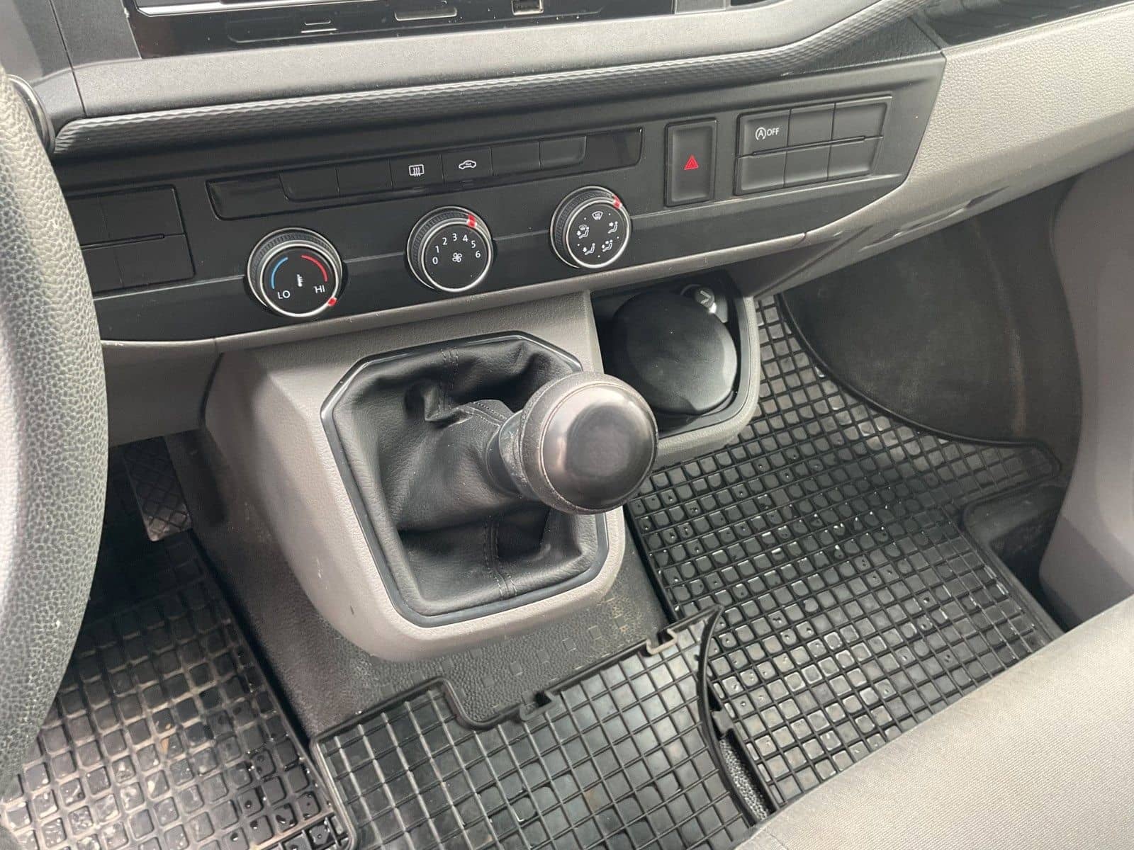 Volkswagen T6.1 Transporter 2.0 TDI AHK 3.sitzer TÜV Neu foto 14