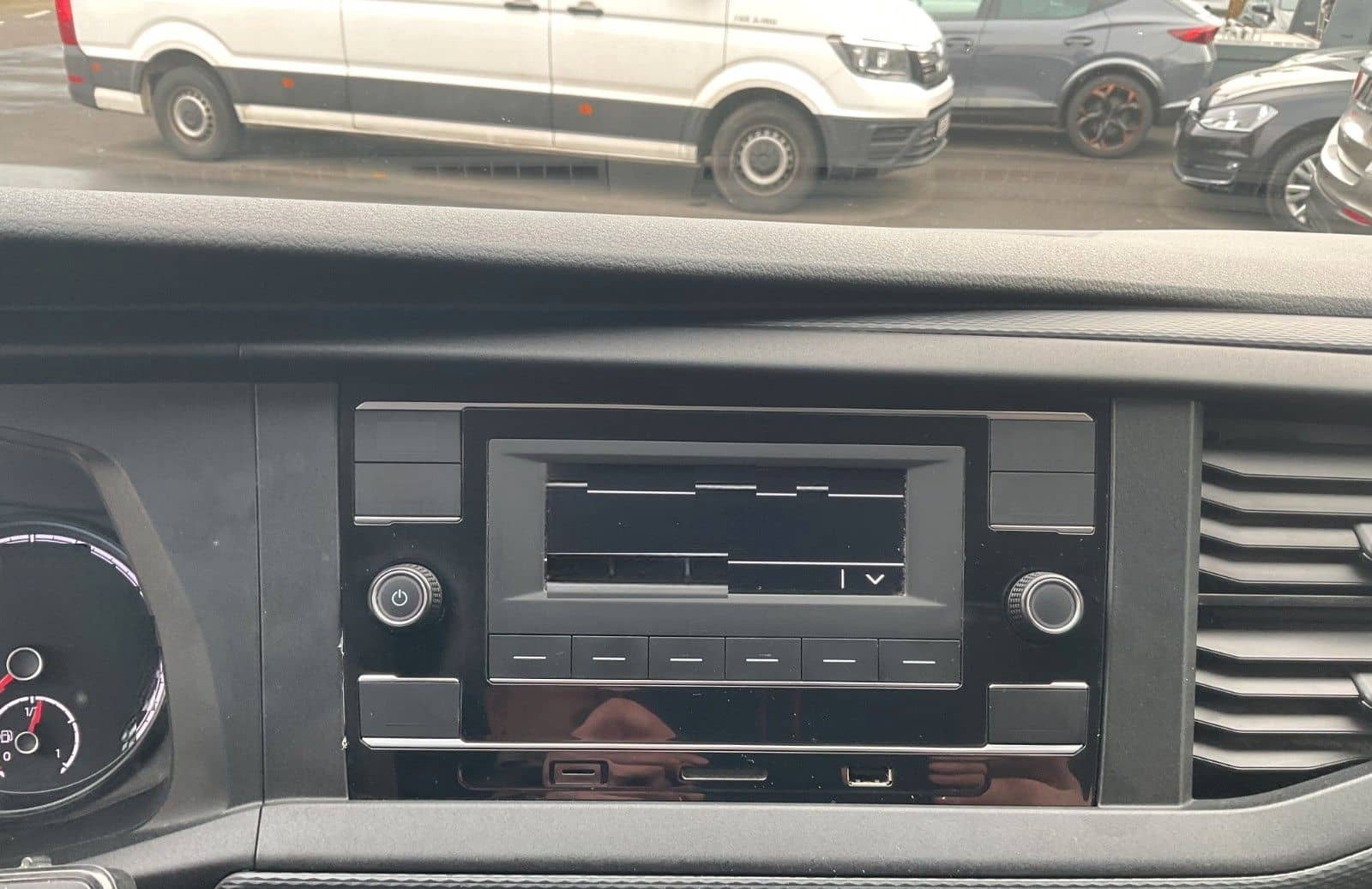 Volkswagen T6.1 Transporter 2.0 TDI AHK 3.sitzer TÜV Neu foto 15