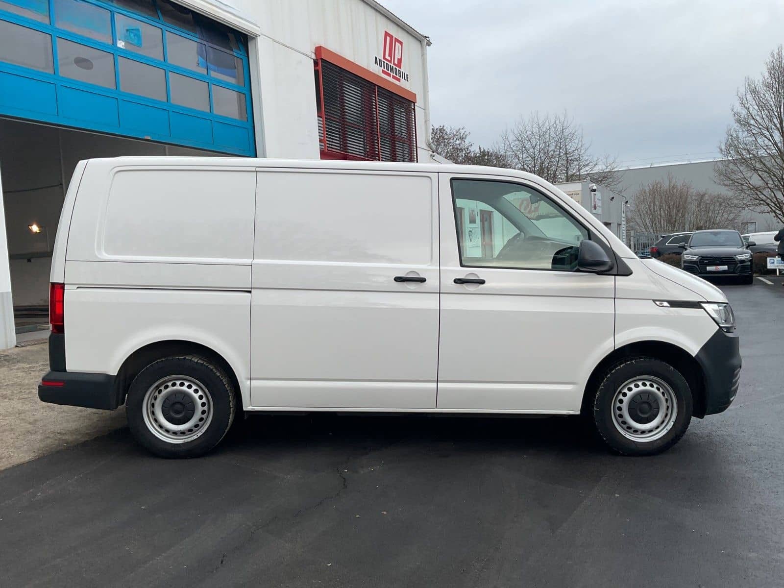 Volkswagen T6.1 Transporter 2.0 TDI AHK 3.sitzer TÜV Neu foto 4