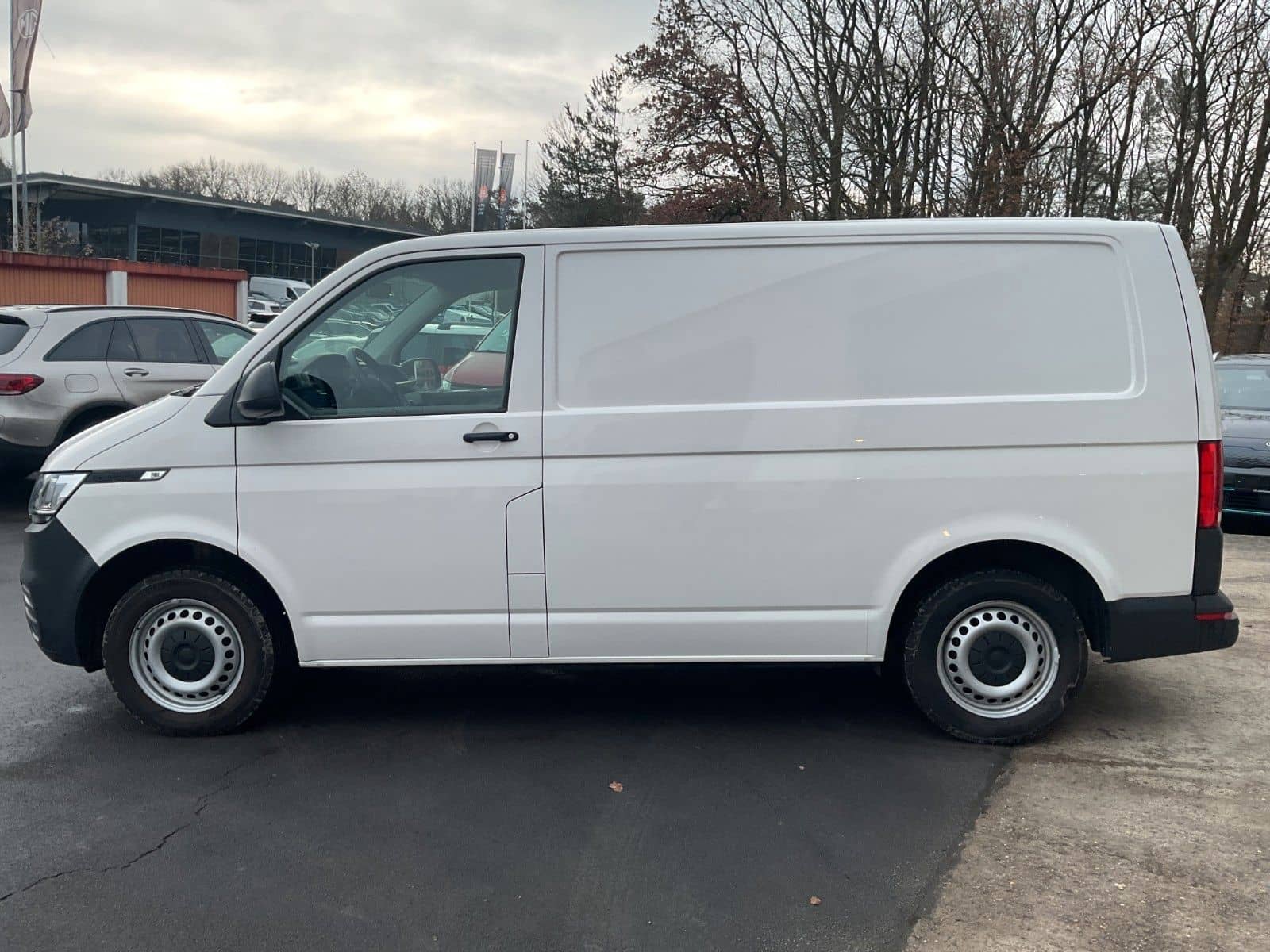 Volkswagen T6.1 Transporter 2.0 TDI AHK 3.sitzer TÜV Neu foto 8