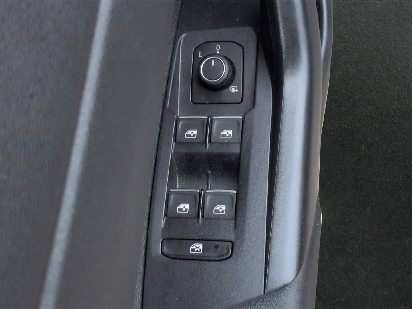 Volkswagen Taigo GOAL 1.0TSI*ACC LED Navi digCock SHZ 2xPDC foto 16