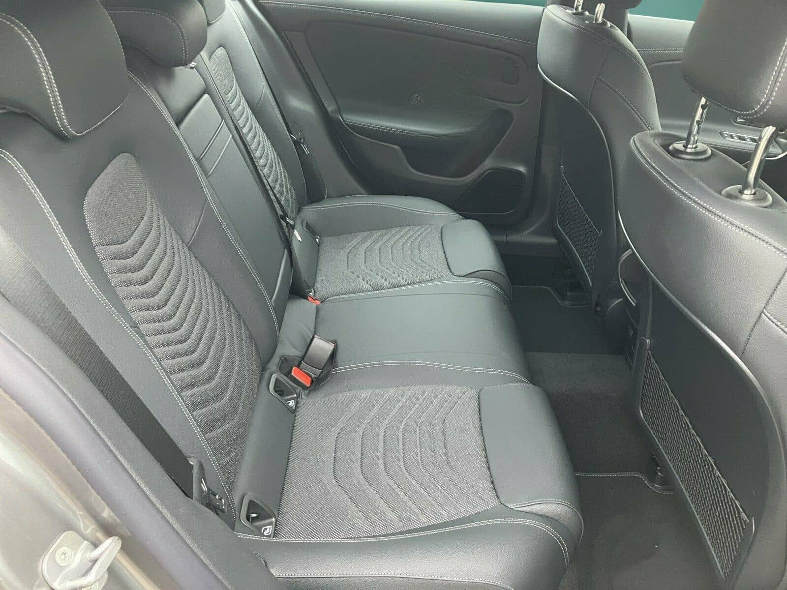 Mercedes-Benz CLA 200 Shooting Brake Progressive/DistronicNavi foto 12