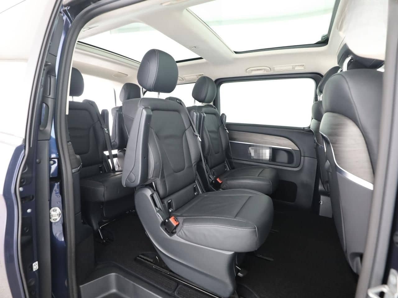 Mercedes-Benz V 300 d Lang 4M Exclusive AMG Pano AHK Distr. foto 14