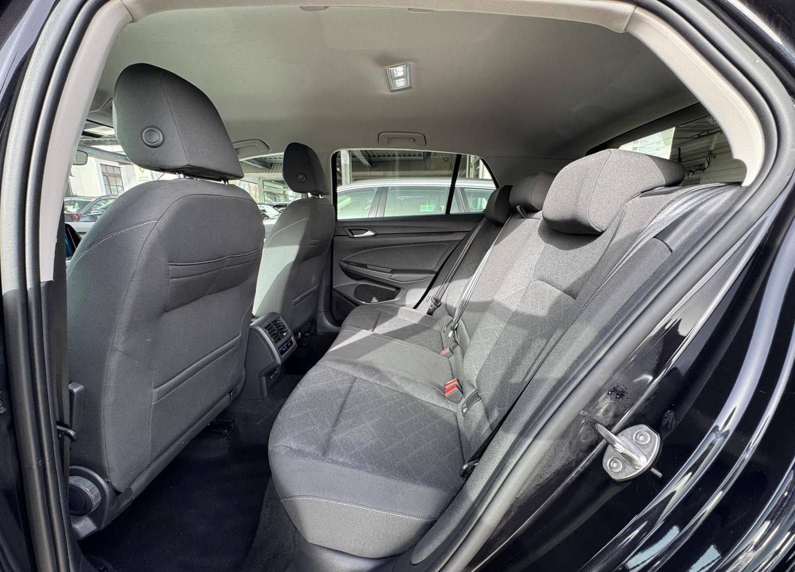 Volkswagen Golf 1.5 TSI 131PS Life APP/NAV/LED/PDC/SHZ/Klim foto 10