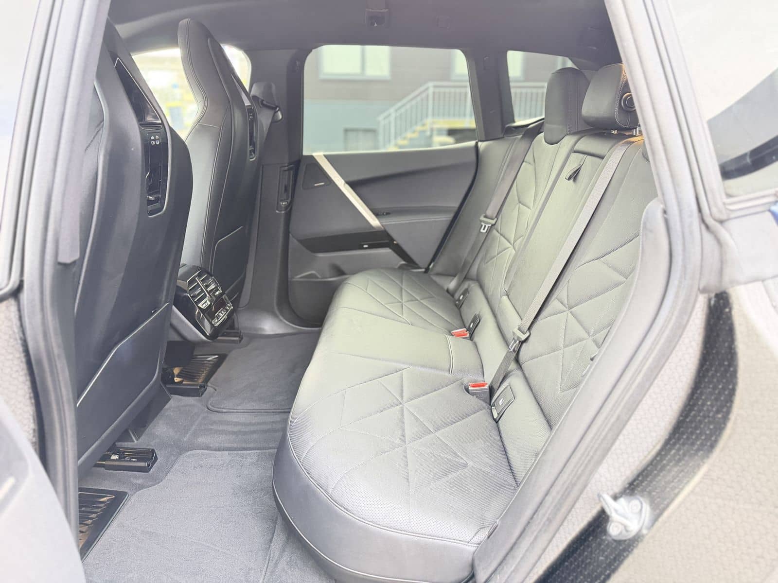 BMW iX 40 xDrive | Pano | Massage * UPE:98.968,-€*.. foto 13