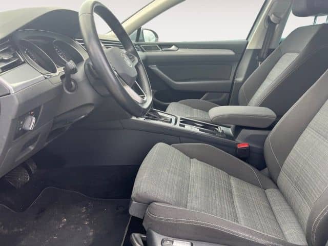 Volkswagen Passat Variant 2.0 TDI DSG  Business Navi,Fronts foto 9