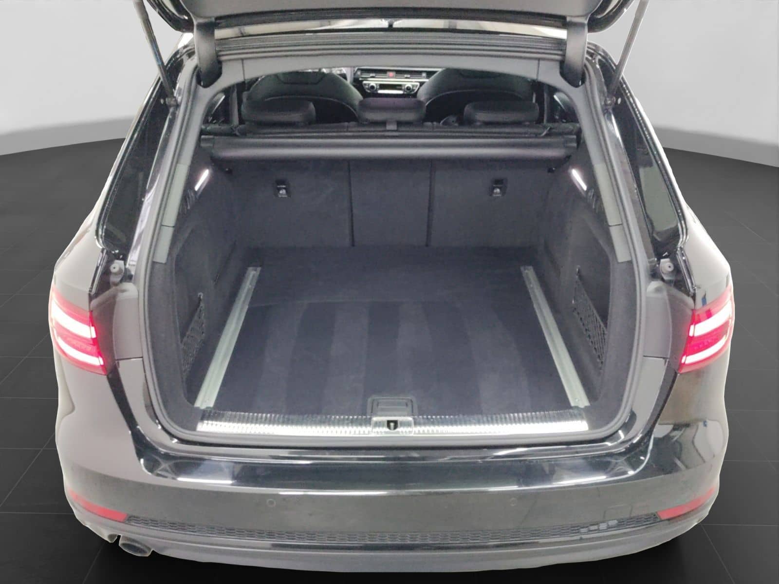 Audi A4 Avant 1.4 TFSI 2xS LINE PANO STHZG LM19 B&O foto 16