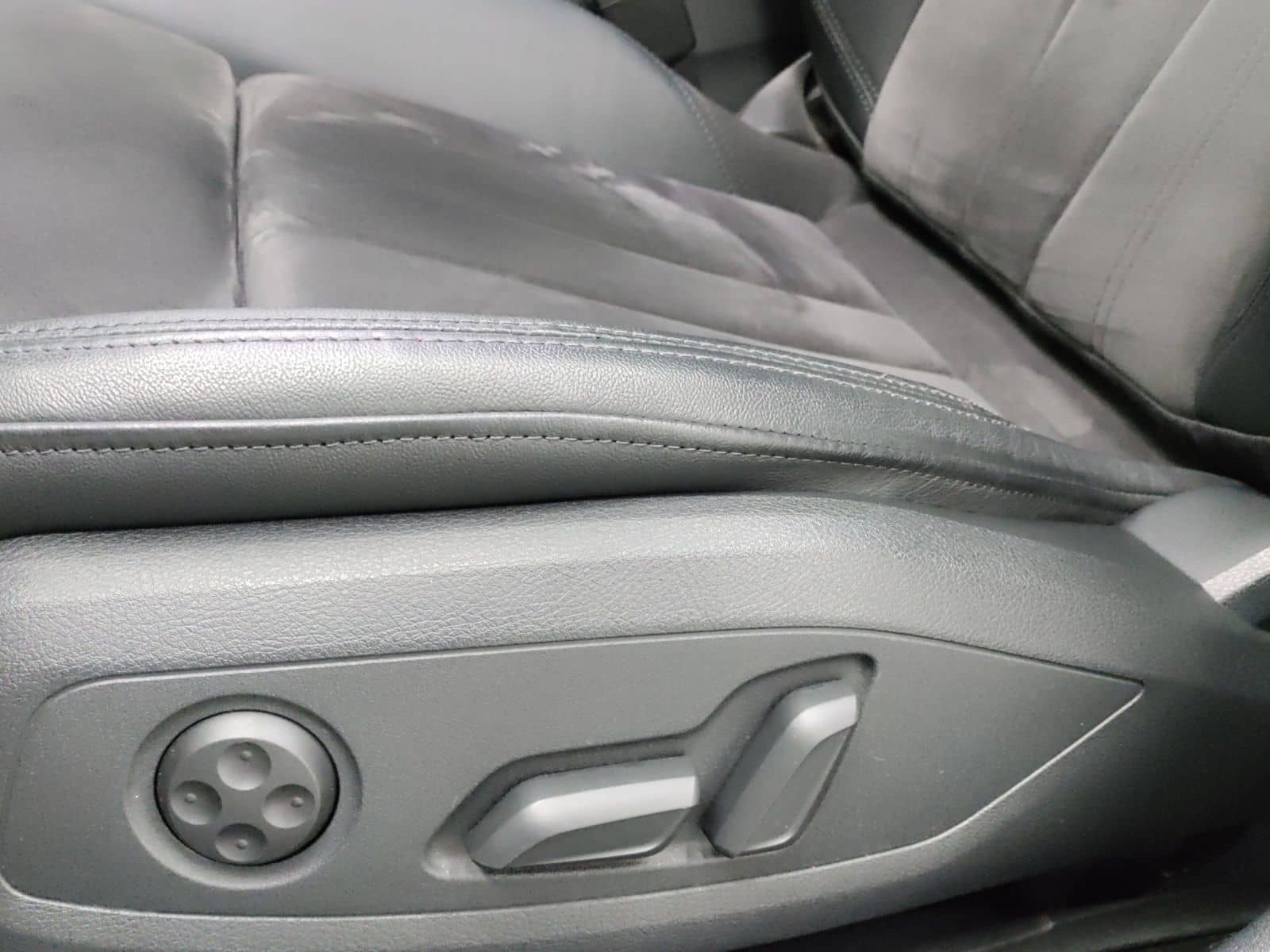 Audi A4 Avant 1.4 TFSI 2xS LINE PANO STHZG LM19 B&O foto 18