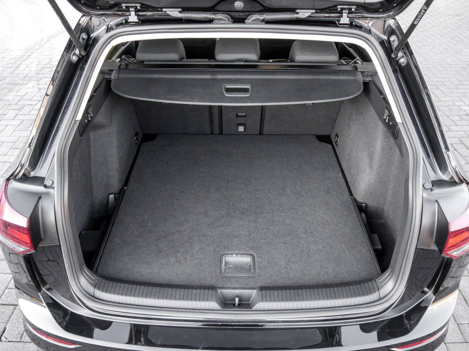 Volkswagen Golf VIII Variant Style 2.0 TDI DSG LED+ Navi AH foto 14