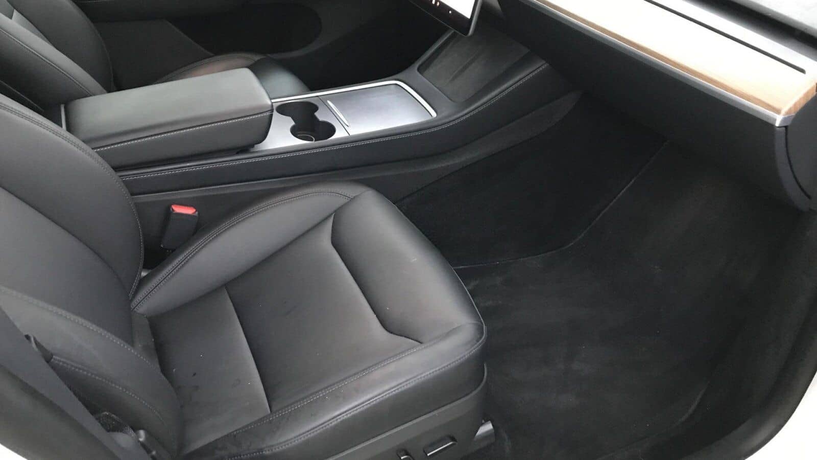 Tesla Model Y Standard Range RWD A.Pilot Pr.Int foto 7