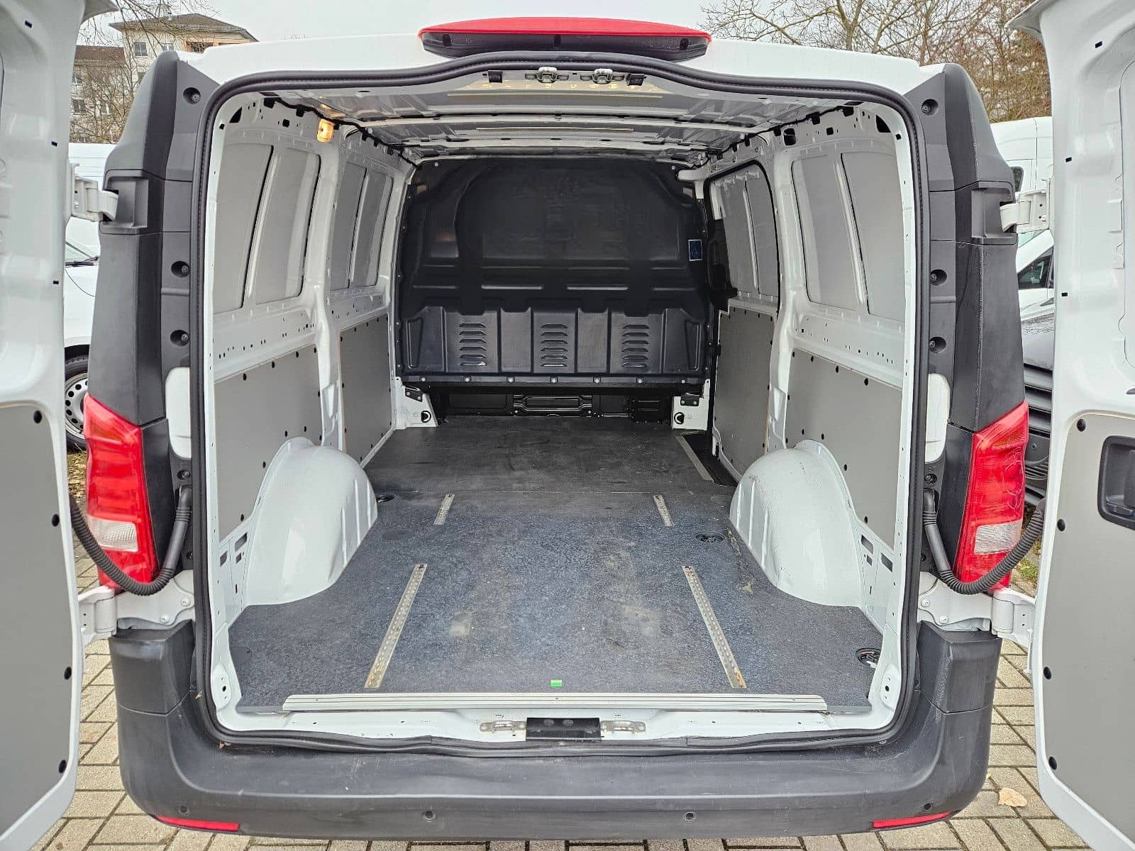 Mercedes-Benz Vito eVito 112 LANG|60 kWh|120 km/h|SH|TÜVneu foto 18