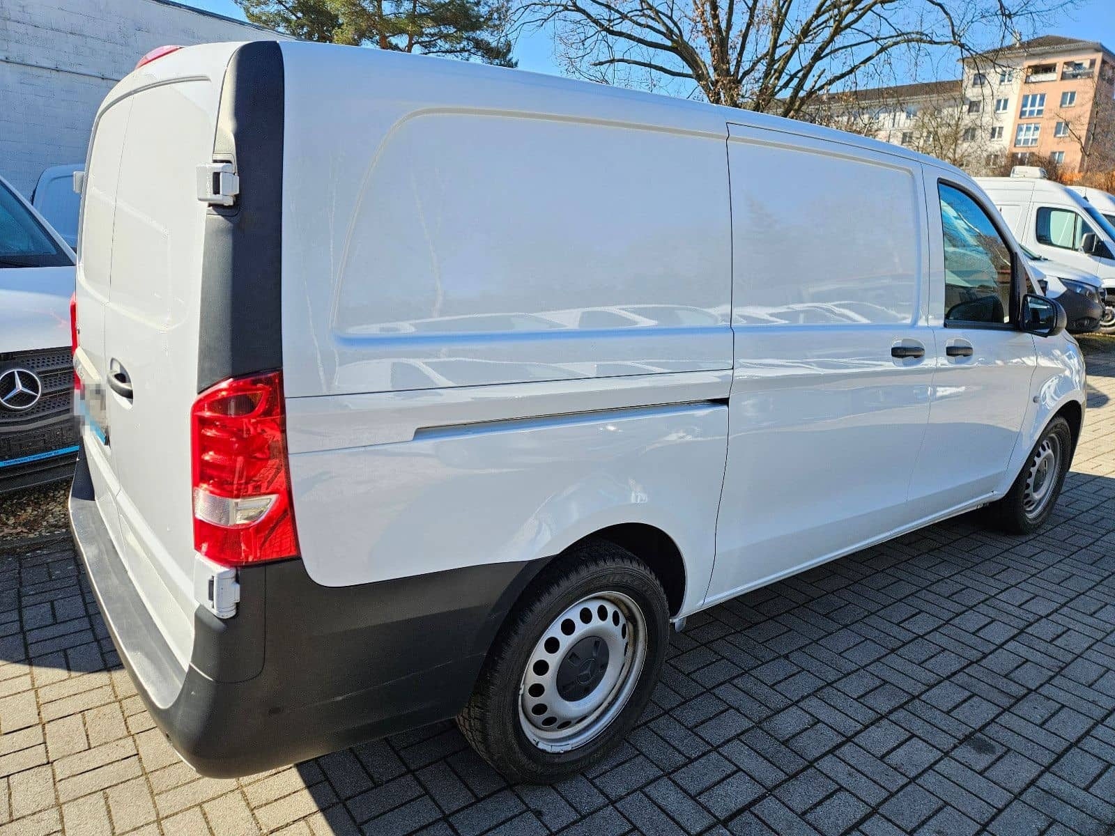 Mercedes-Benz Vito eVito 112 LANG|60 kWh|120 km/h|SH|TÜVneu foto 5