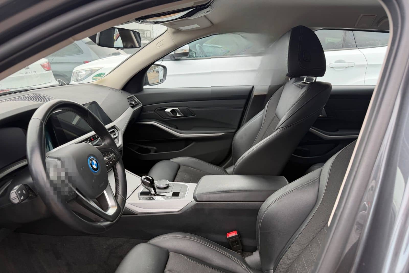 BMW 330e xDrive Sportsitze*Laserlicht*Navi* foto 5