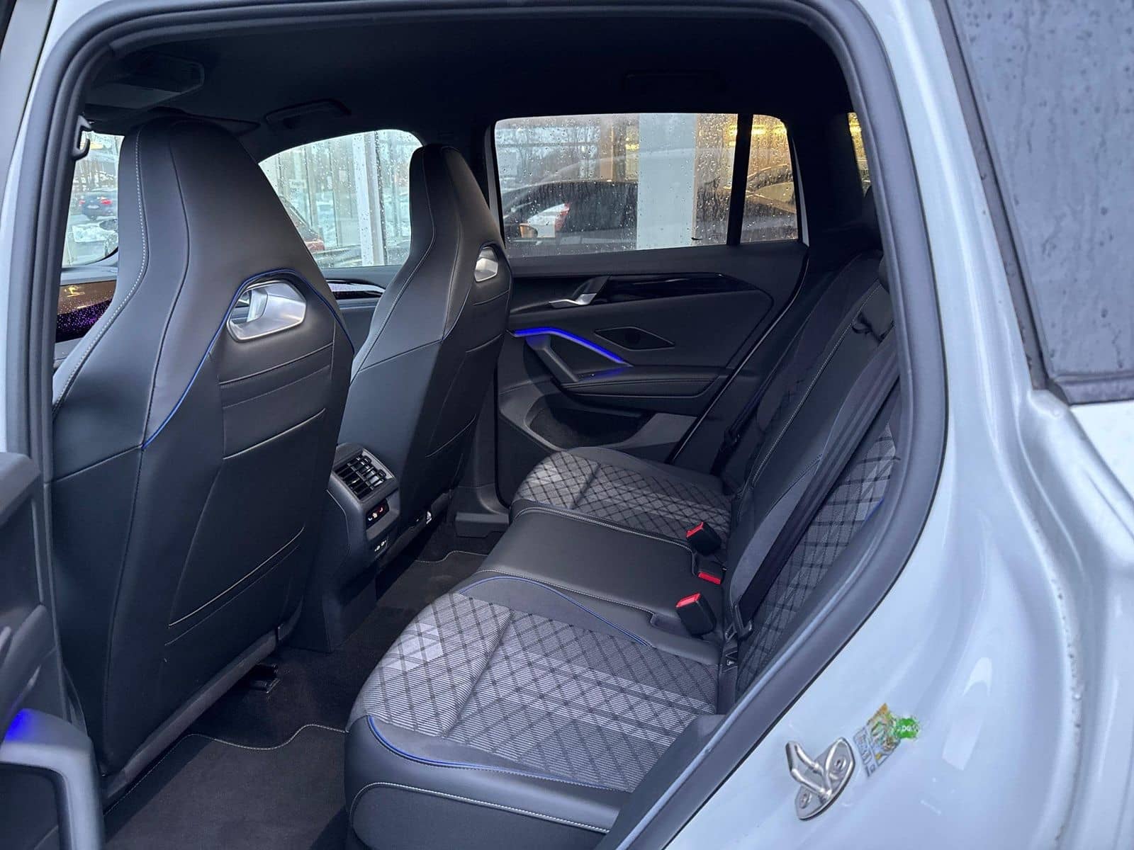 Volkswagen Tiguan TDi DSG R-Line BlackStyle ACC IQLight 20" foto 5