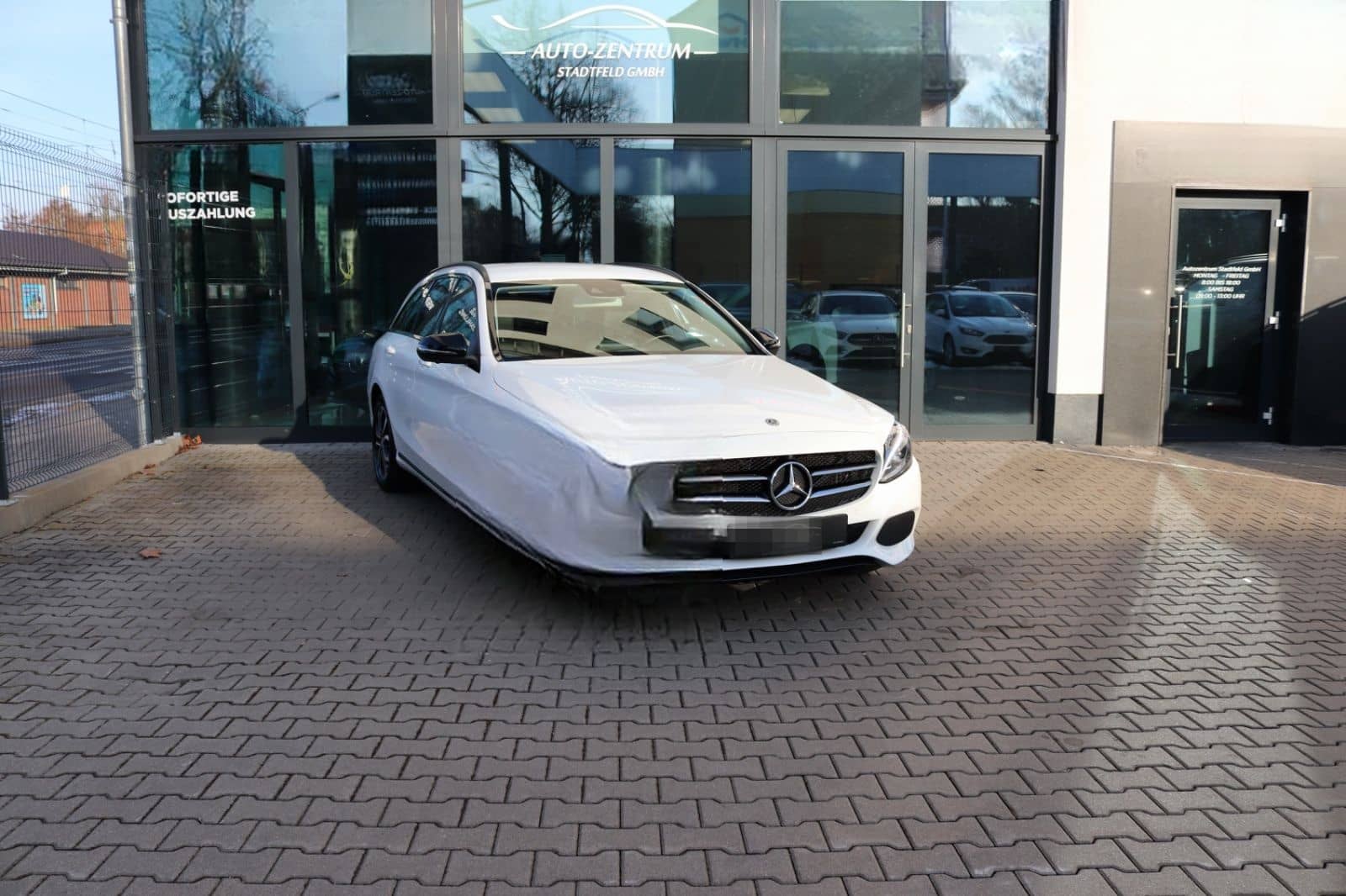 Mercedes-Benz C 200 T-Modell 4Matic Navi Kamera LED Klima foto 1