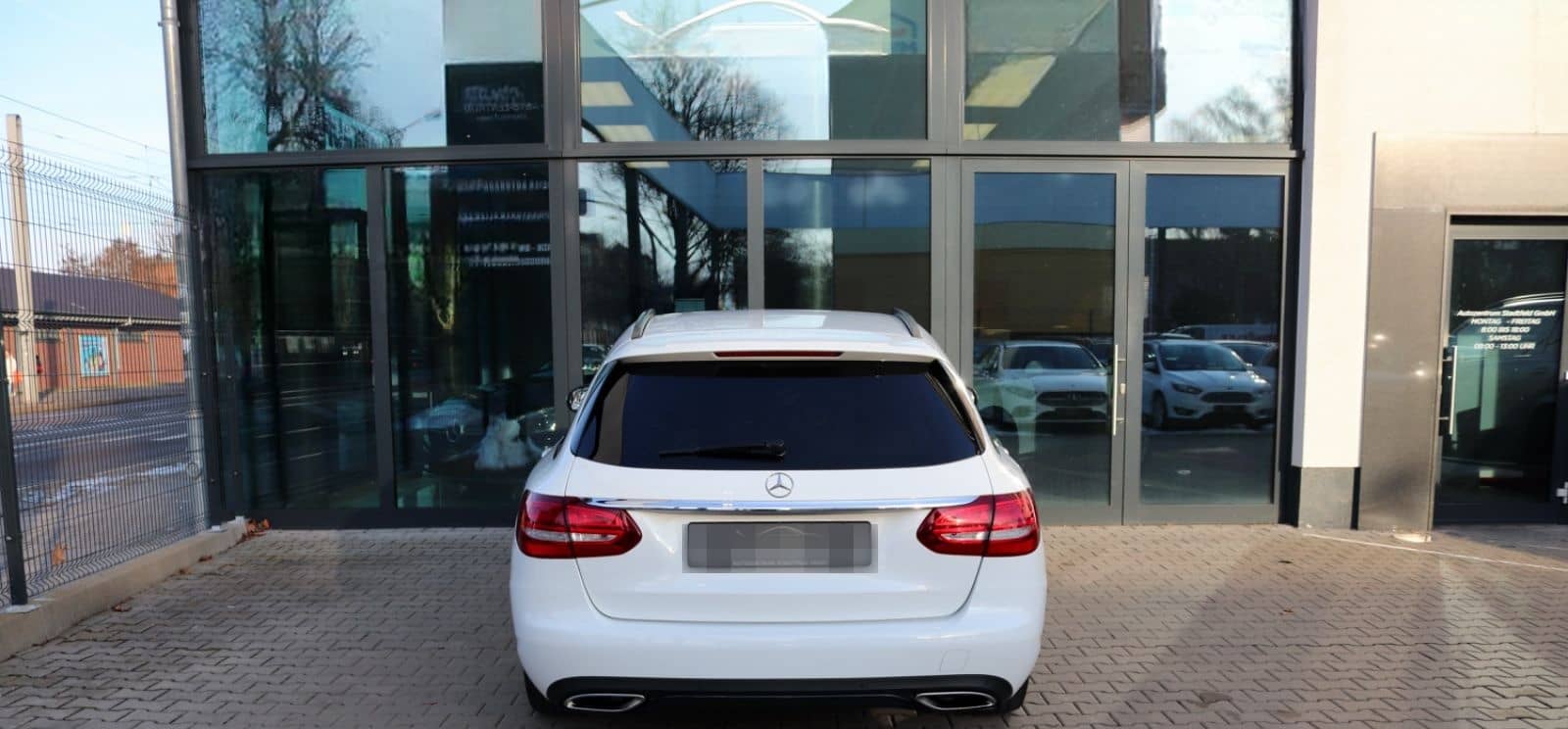 Mercedes-Benz C 200 T-Modell 4Matic Navi Kamera LED Klima foto 6