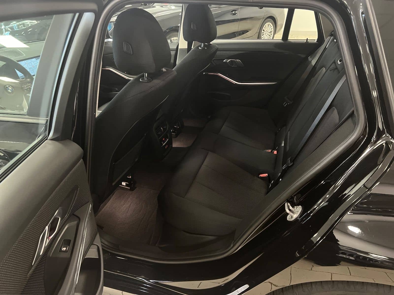 BMW 320d Advantage Aut/AHK/Sitzheizung/Tempomat foto 20