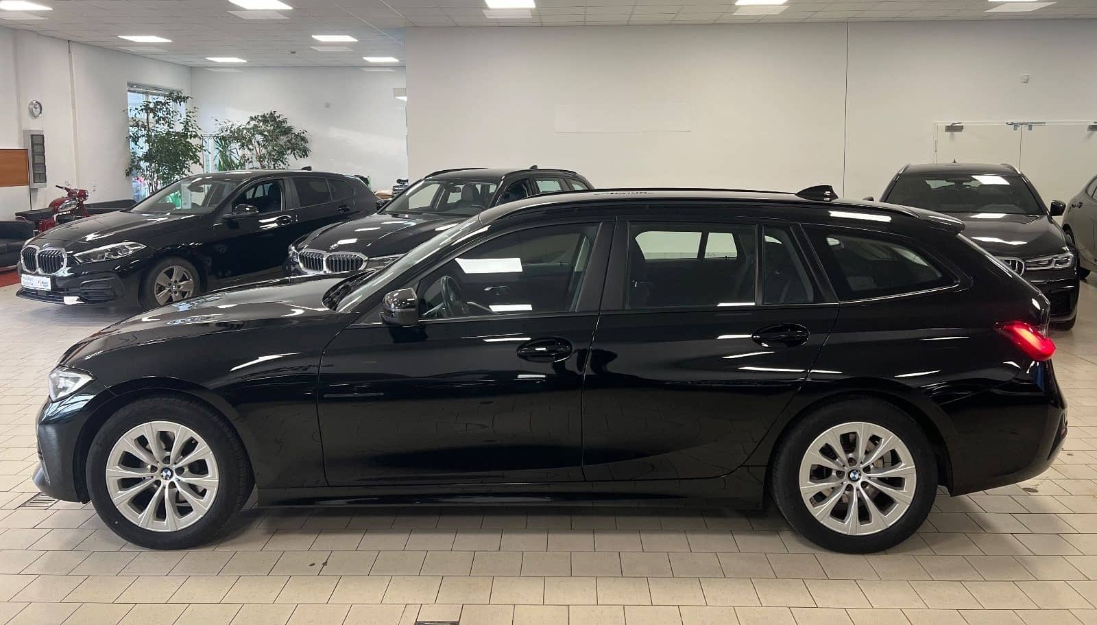 BMW 320d Advantage Aut/AHK/Sitzheizung/Tempomat foto 7