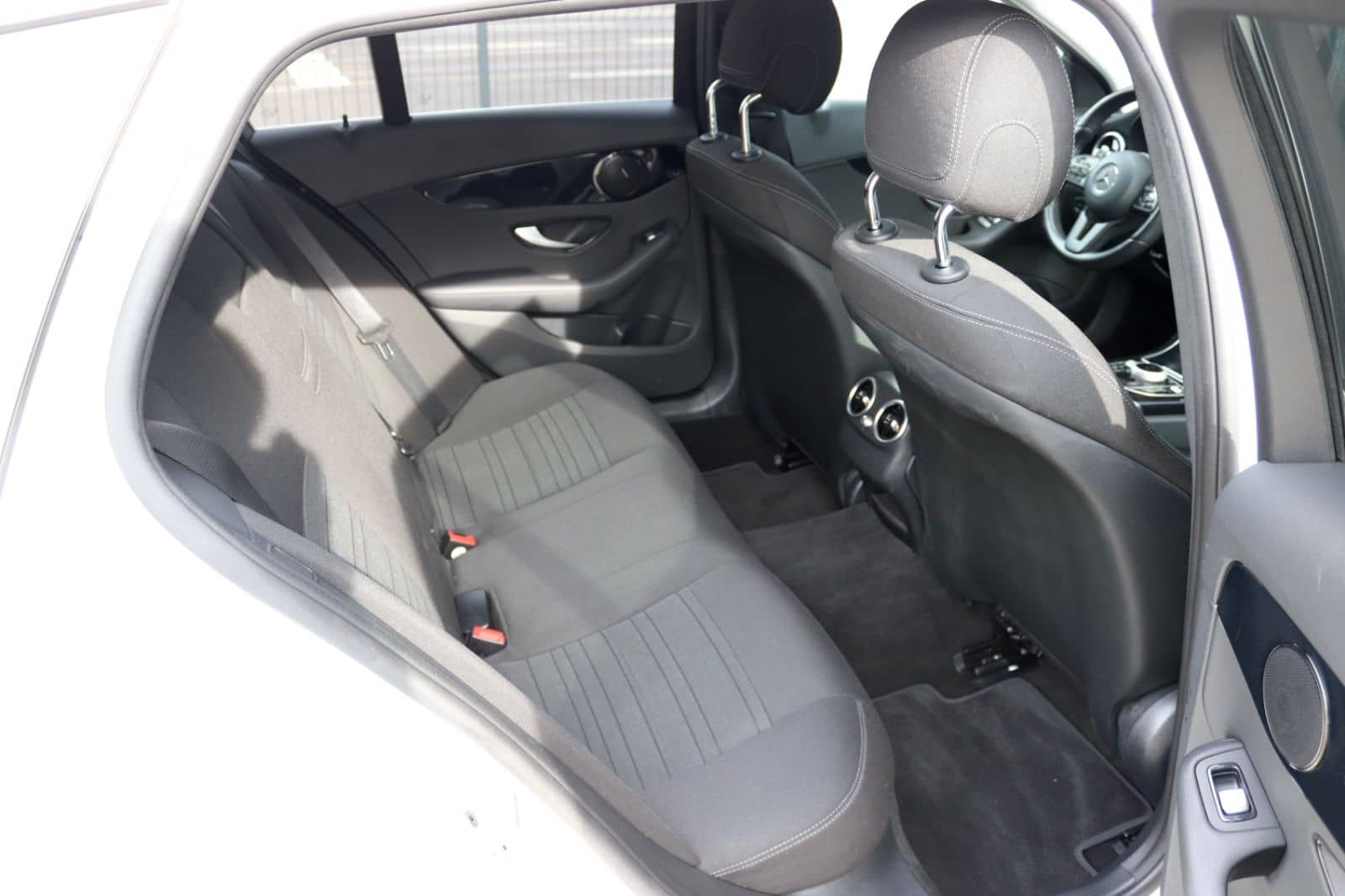 Mercedes-Benz C 180d T-Modell  Business AHK Navi Kamera Klima foto 19