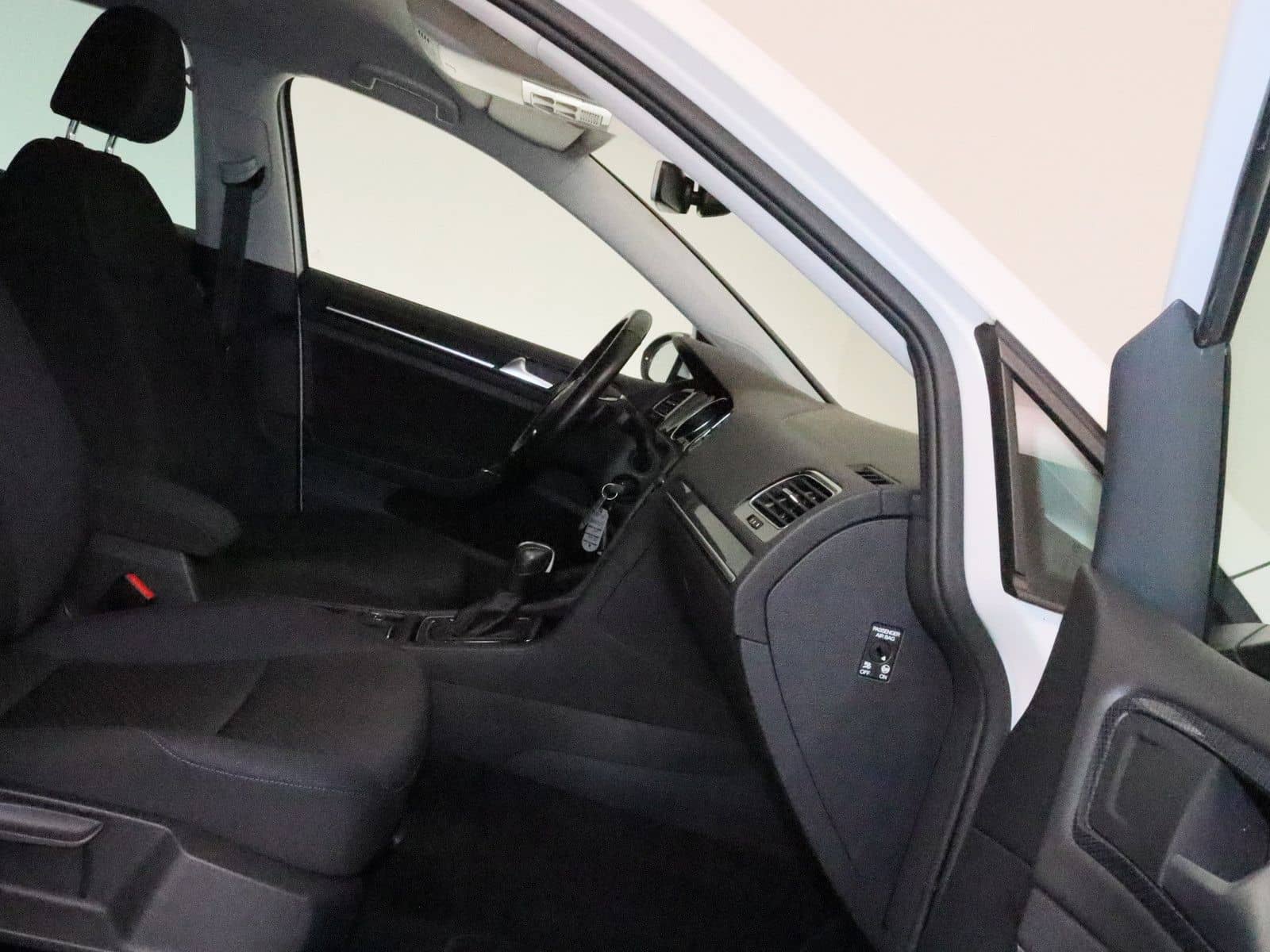 Volkswagen Golf VII 1.5 TSI United AHK ACC NAVI SHZ PDC foto 9