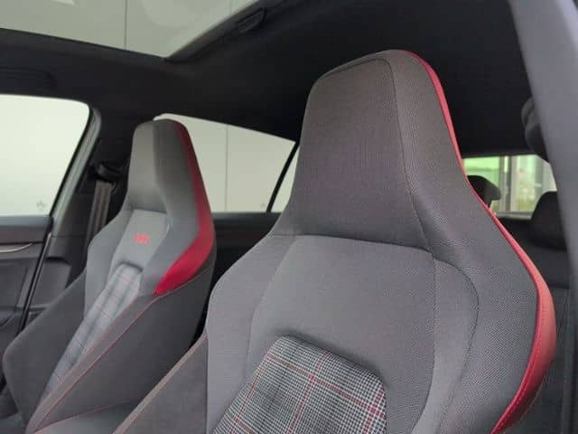 Volkswagen GOLF VIII GTI 2.0 TSI PANO+360°+HEAD-UP+IQ.LIGHT foto 17